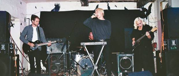 Track Review: Hand to Mouth // FEHM