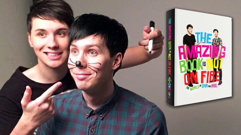 Book Tour Review: The Amazing Tour Is Not On Fire // Dan Howell and Phil Lester