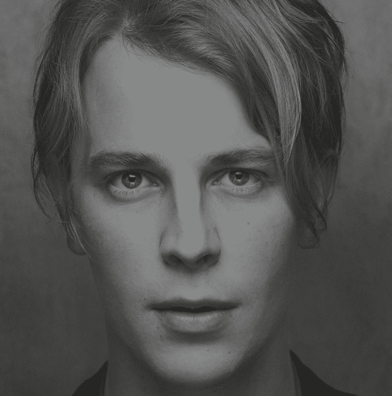 Album Review: Wrong Crowd // Tom Odell