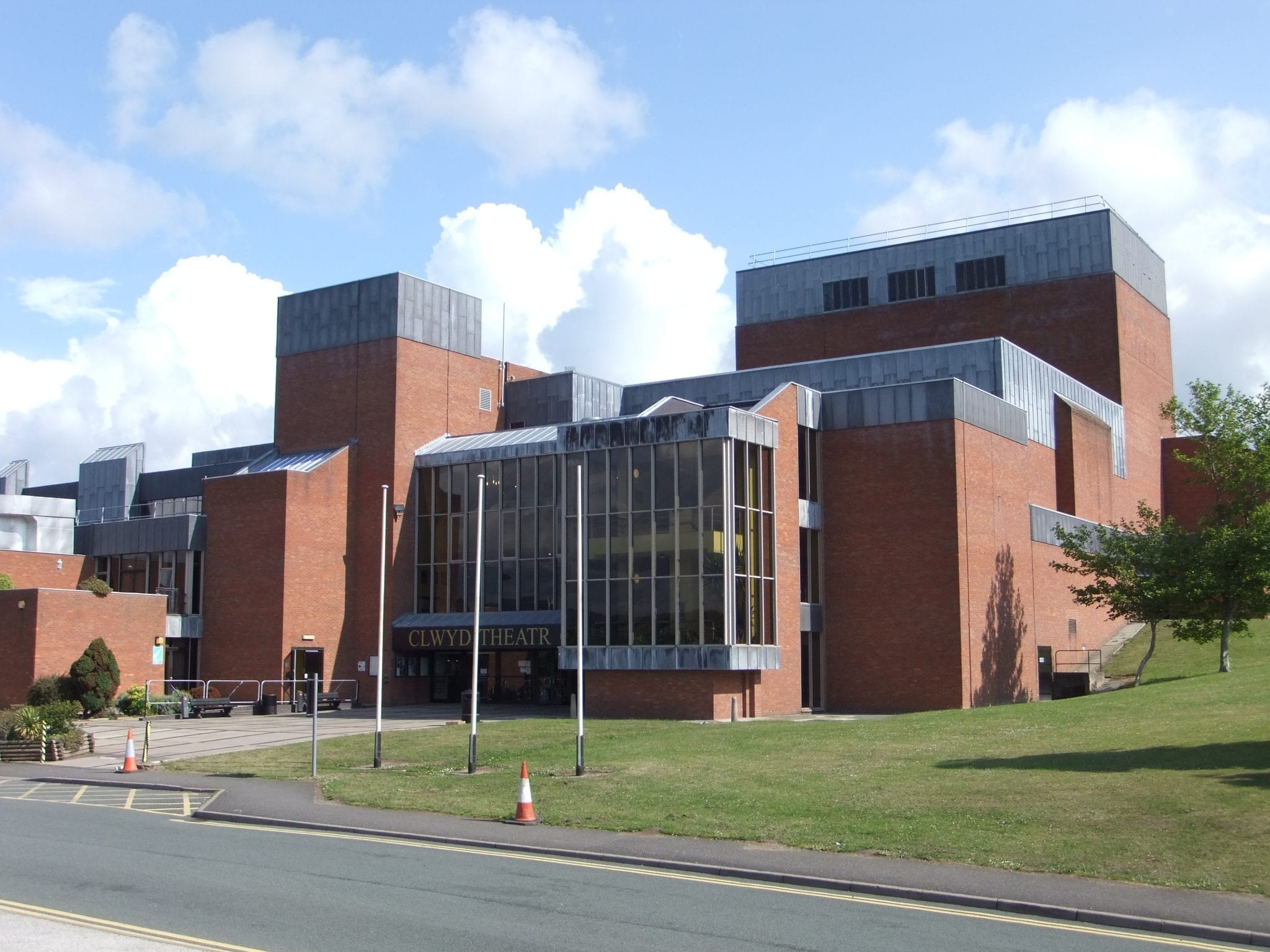 25941514184_ee065695db_o