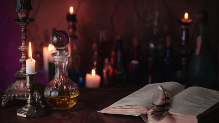 Book Review: Magic Lessons // Alice Hoffman