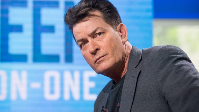 Charlie Sheen to Reunite with Chuck Lorre for Sitcom ‘How To Be A Bookie’