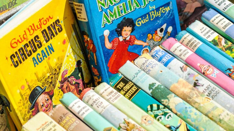 The Books That Built an English Student: 5 Key Novels