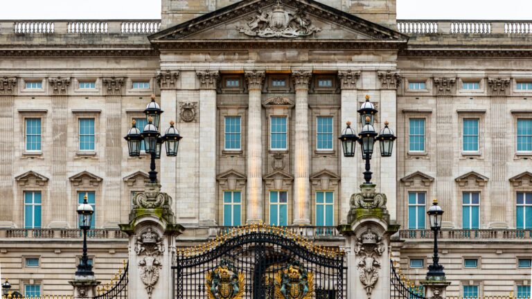 The Royals Buckingham Palace