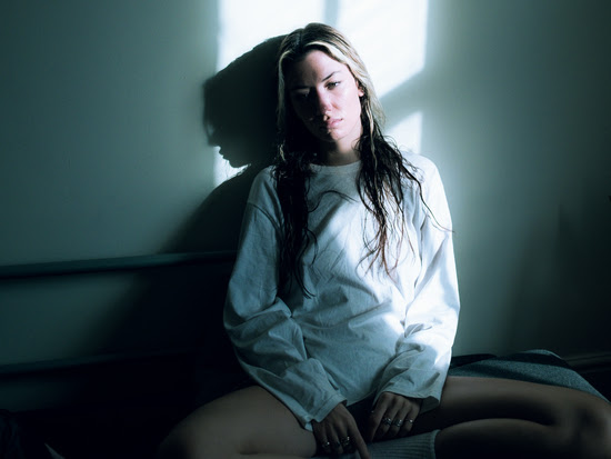 Track review: All My Mess // Nieve Ella